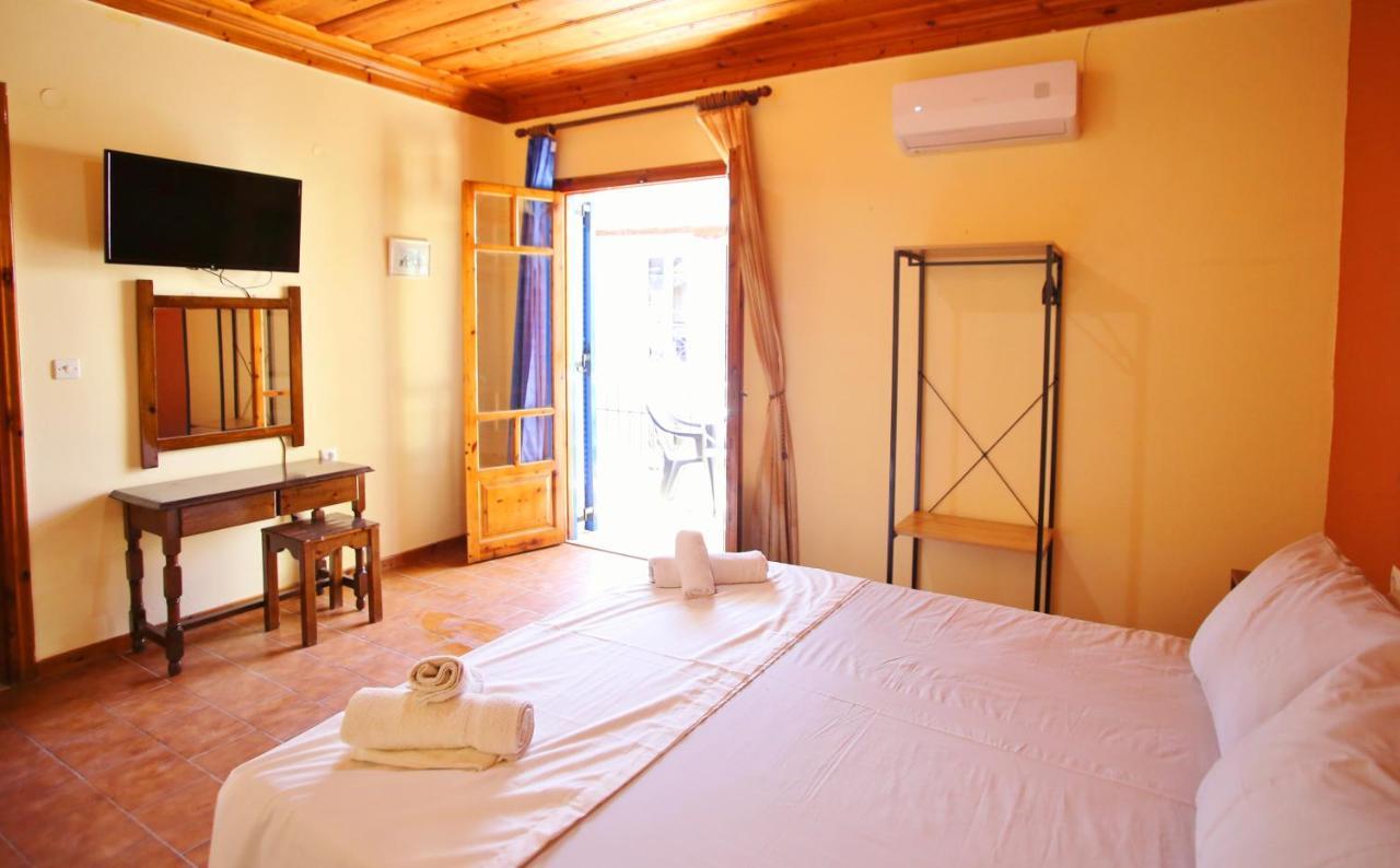 Glaros Apartments นีดรี ภายนอก รูปภาพ