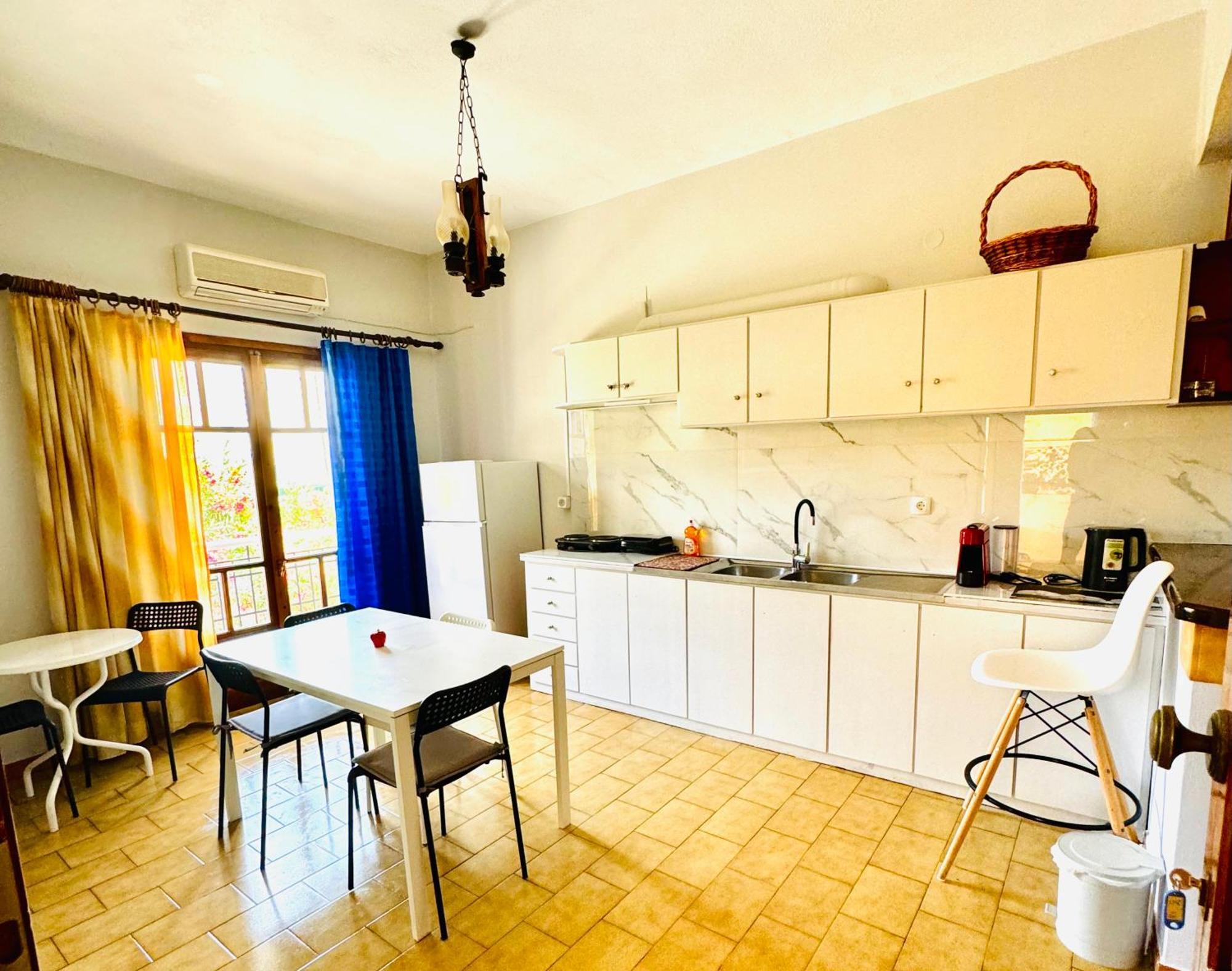 Glaros Apartments นีดรี ภายนอก รูปภาพ